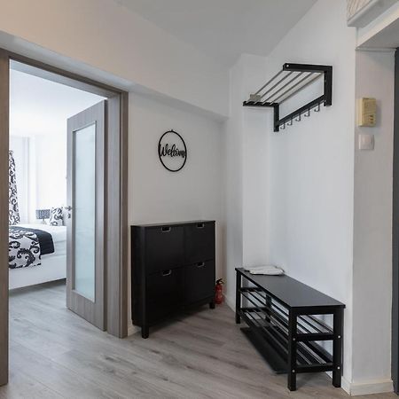 Lion'S Unirii Apartment Boekarest Buitenkant foto