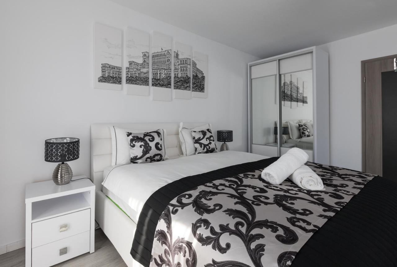 Lion'S Unirii Apartment Boekarest Buitenkant foto