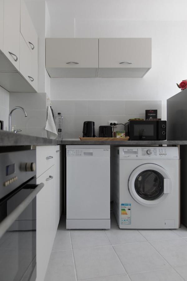 Lion'S Unirii Apartment Boekarest Buitenkant foto